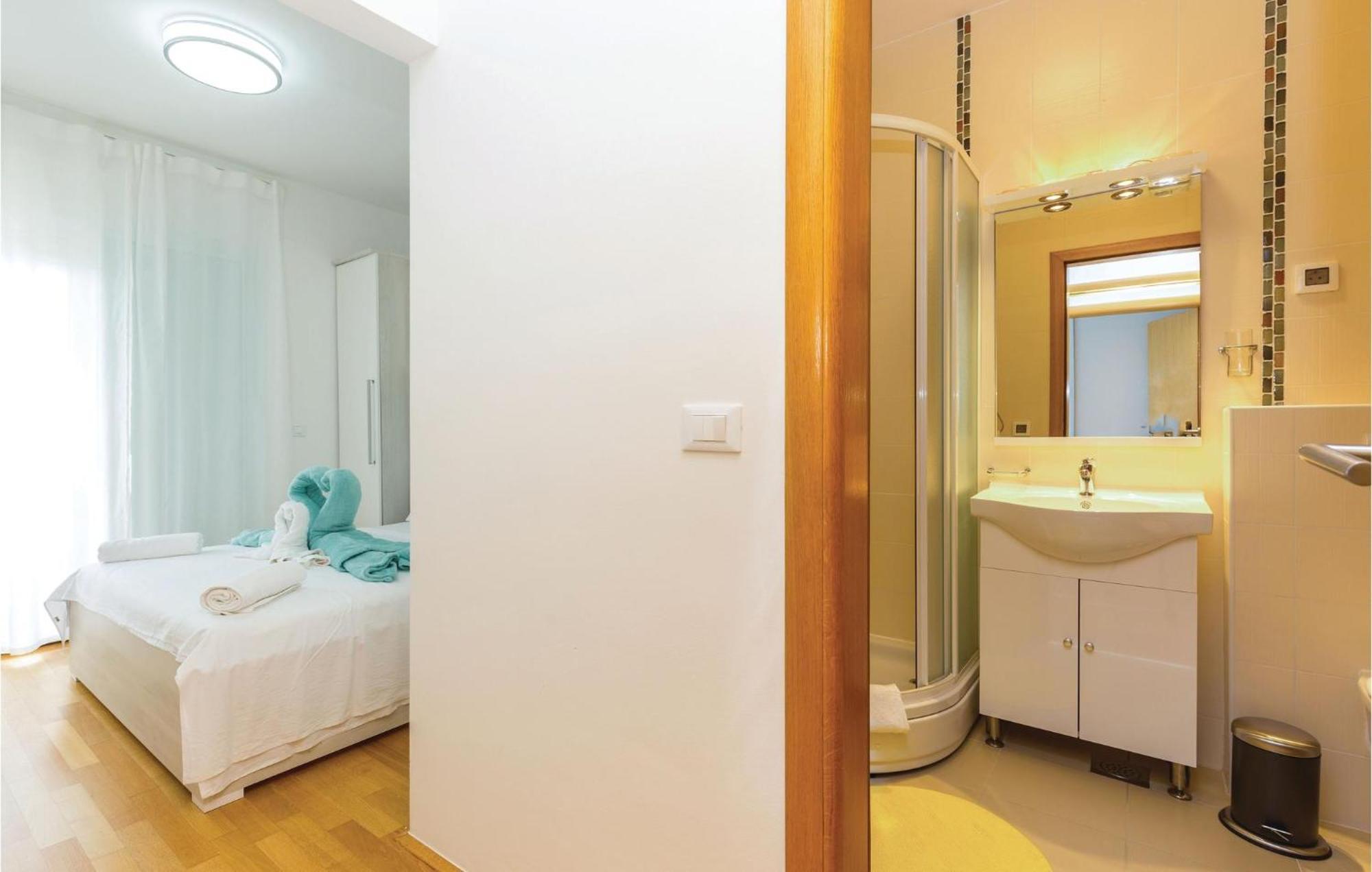 Cozy Apartment In Crikvenica With House Sea View Dış mekan fotoğraf