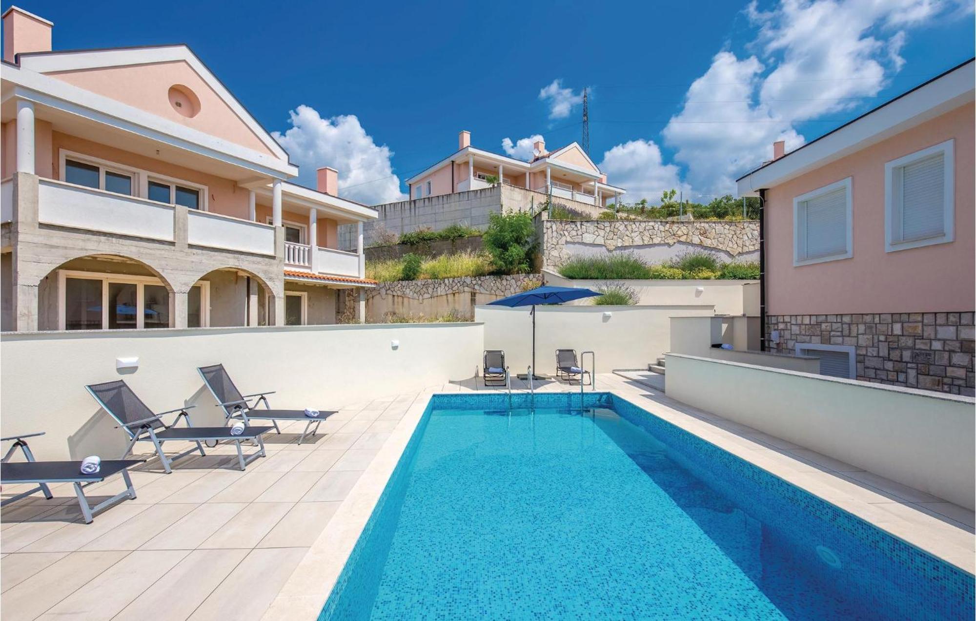 Cozy Apartment In Crikvenica With House Sea View Dış mekan fotoğraf