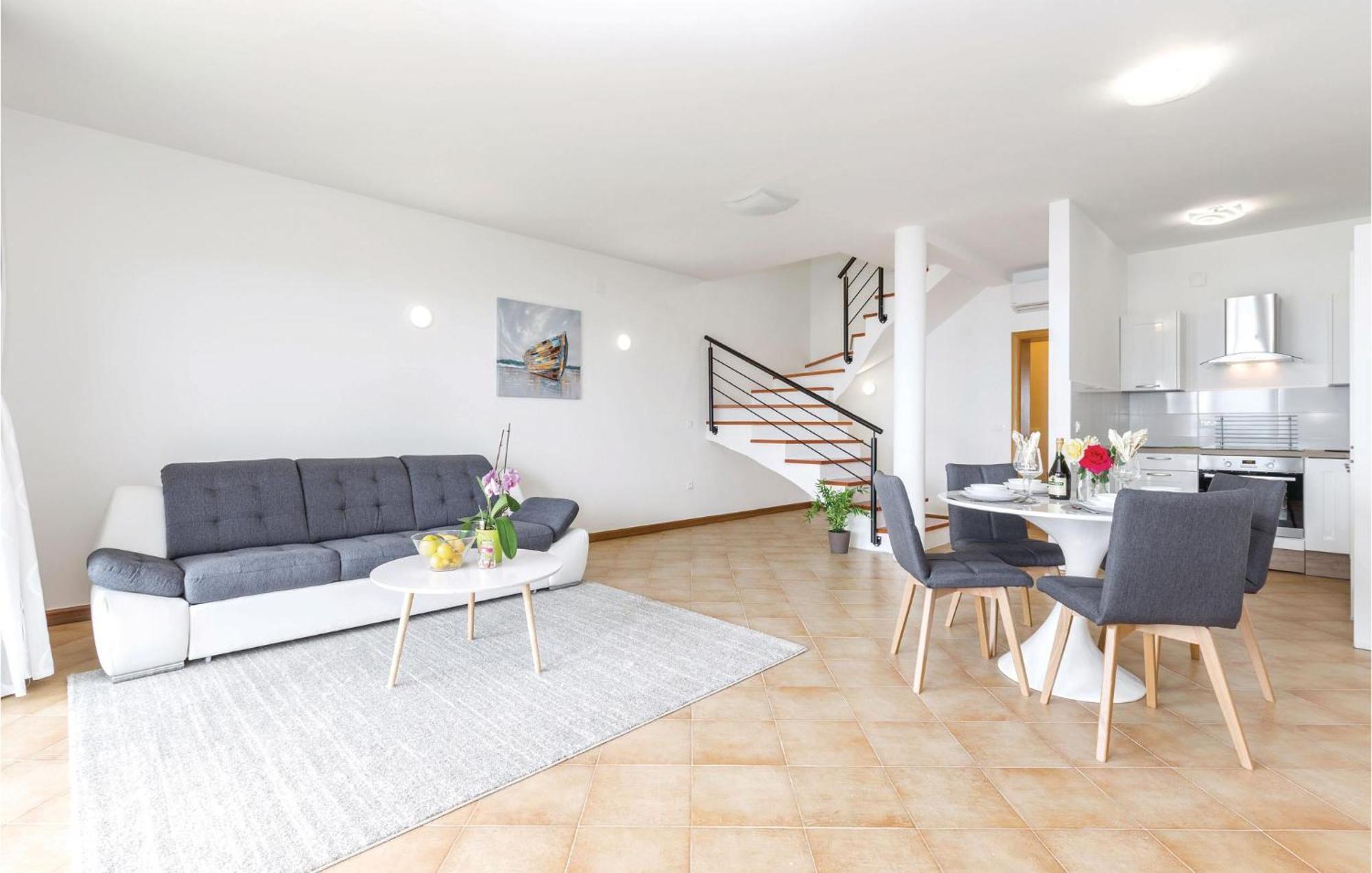 Cozy Apartment In Crikvenica With House Sea View Dış mekan fotoğraf
