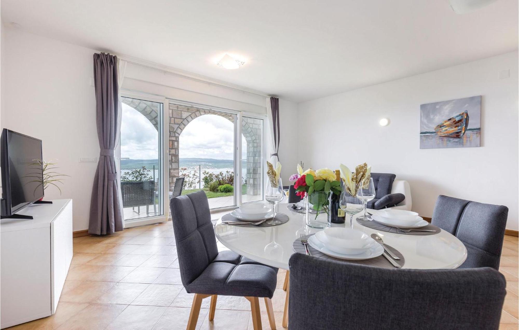 Cozy Apartment In Crikvenica With House Sea View Dış mekan fotoğraf